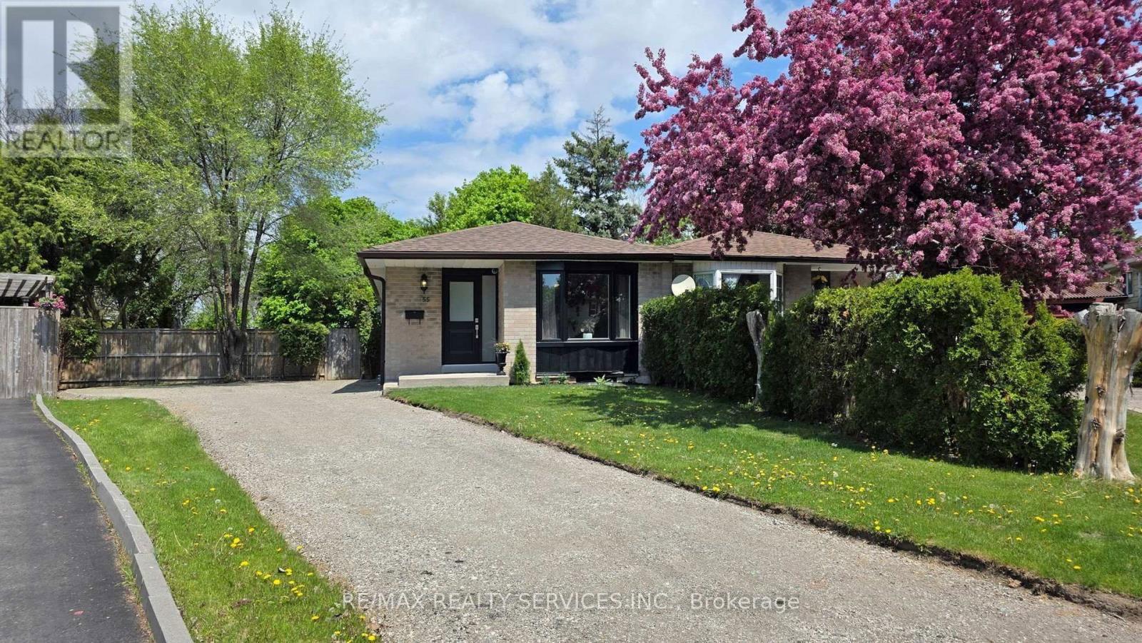 55 GREENWOOD CRESCENT Image 2
