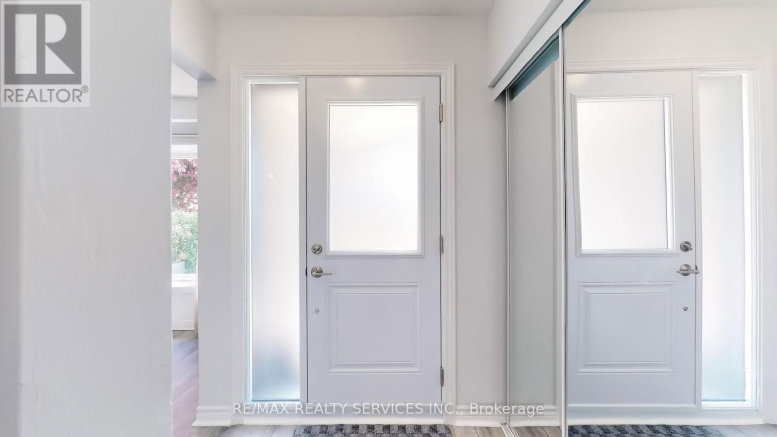 55 GREENWOOD CRESCENT Image 3