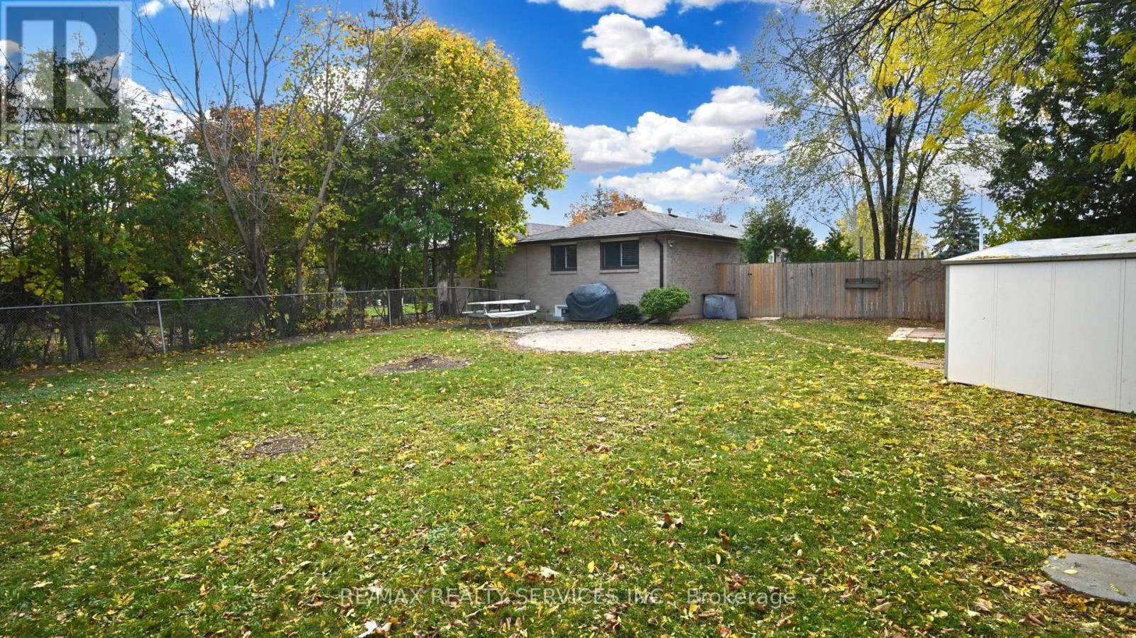 55 GREENWOOD CRESCENT Image 45