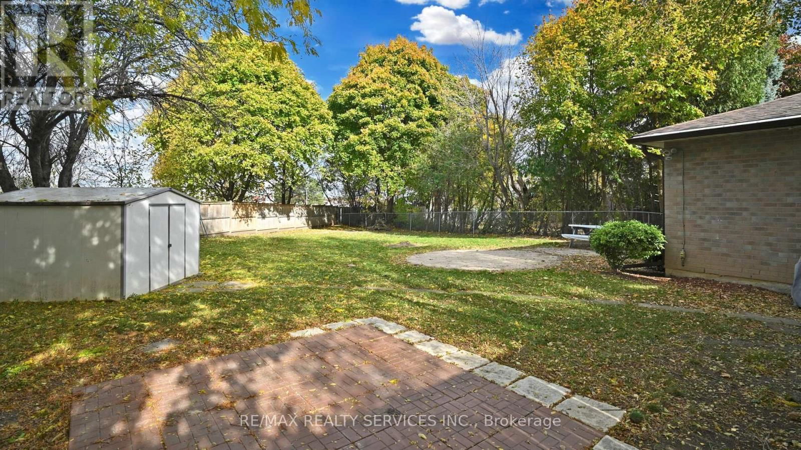 55 GREENWOOD CRESCENT Image 46
