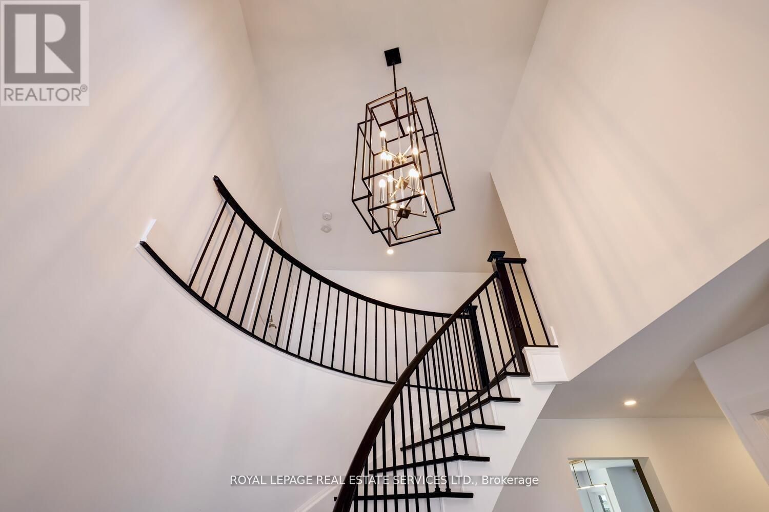 84 SYBELLA STREET Image 19