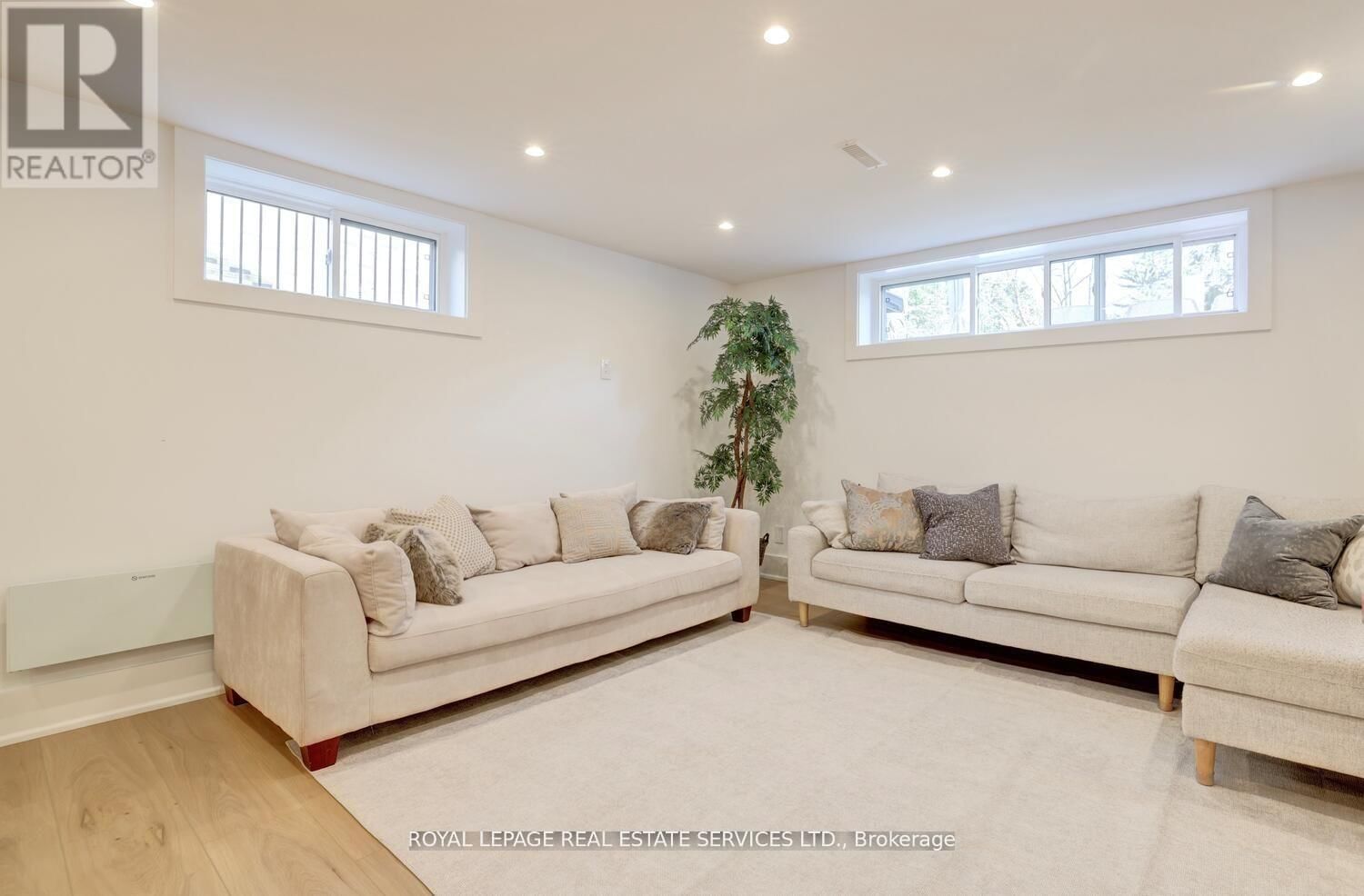 84 SYBELLA STREET Image 31
