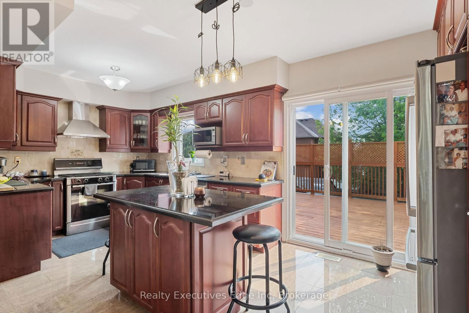 6356 NEWCOMBE DRIVE Image 13
