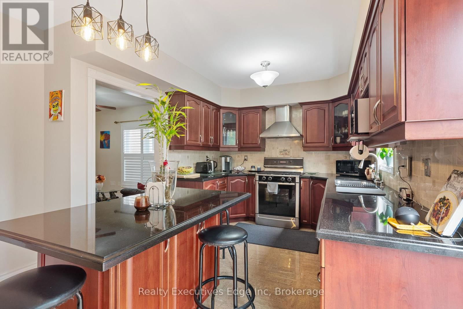 6356 NEWCOMBE DRIVE Image 14
