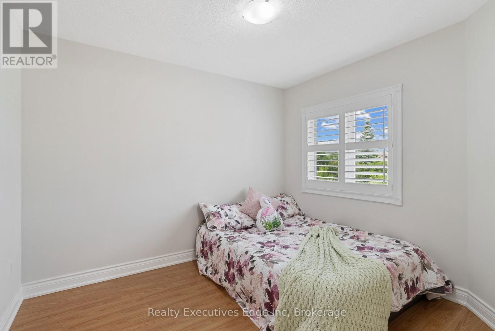 6356 NEWCOMBE DRIVE Image 29