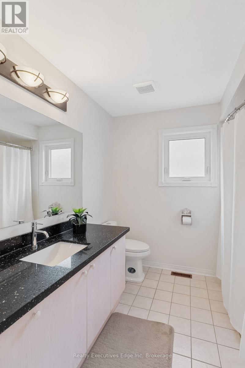 6356 NEWCOMBE DRIVE Image 31