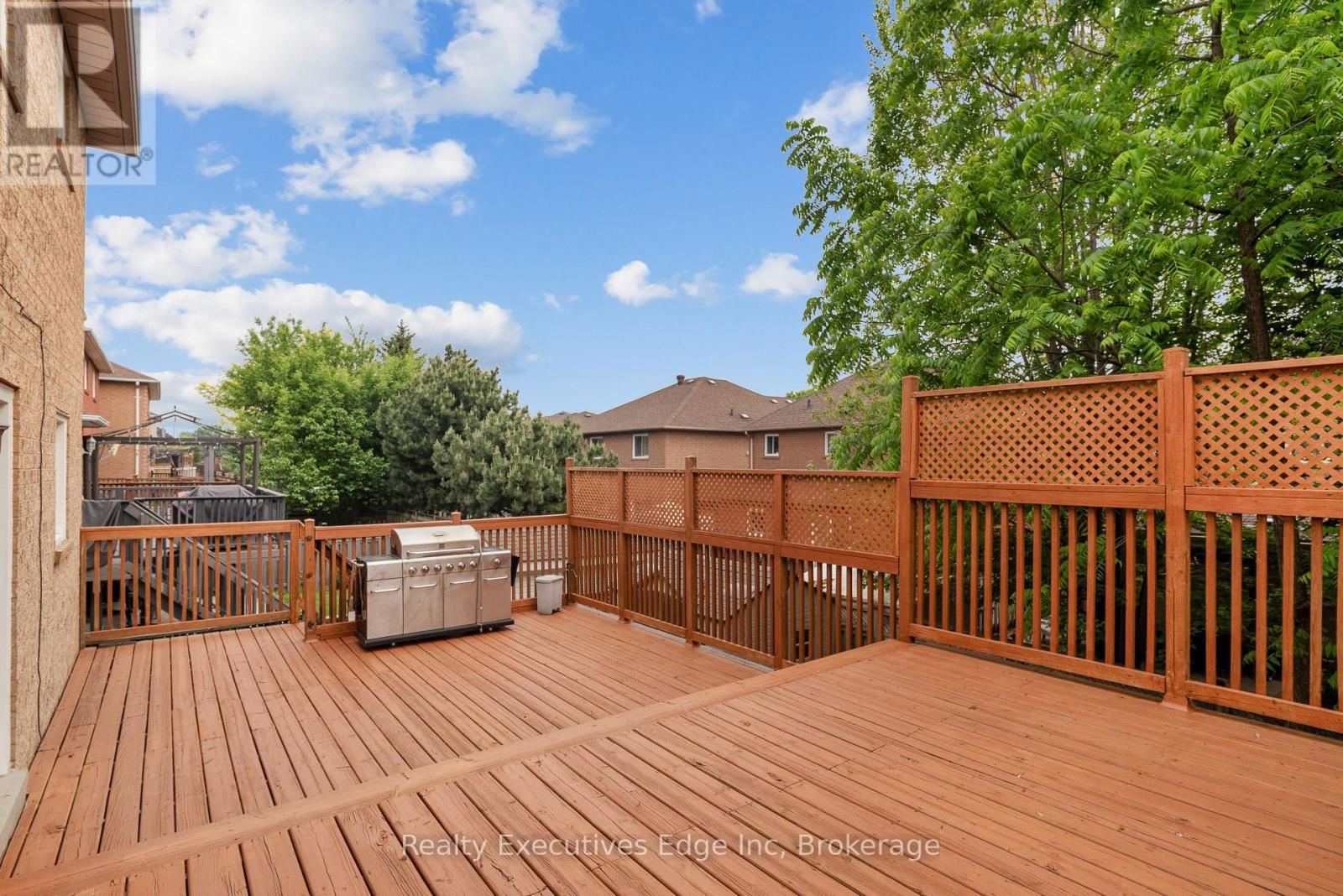 6356 NEWCOMBE DRIVE Image 44