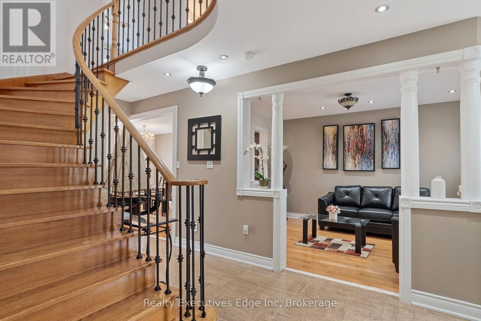 6356 NEWCOMBE DRIVE Image 7