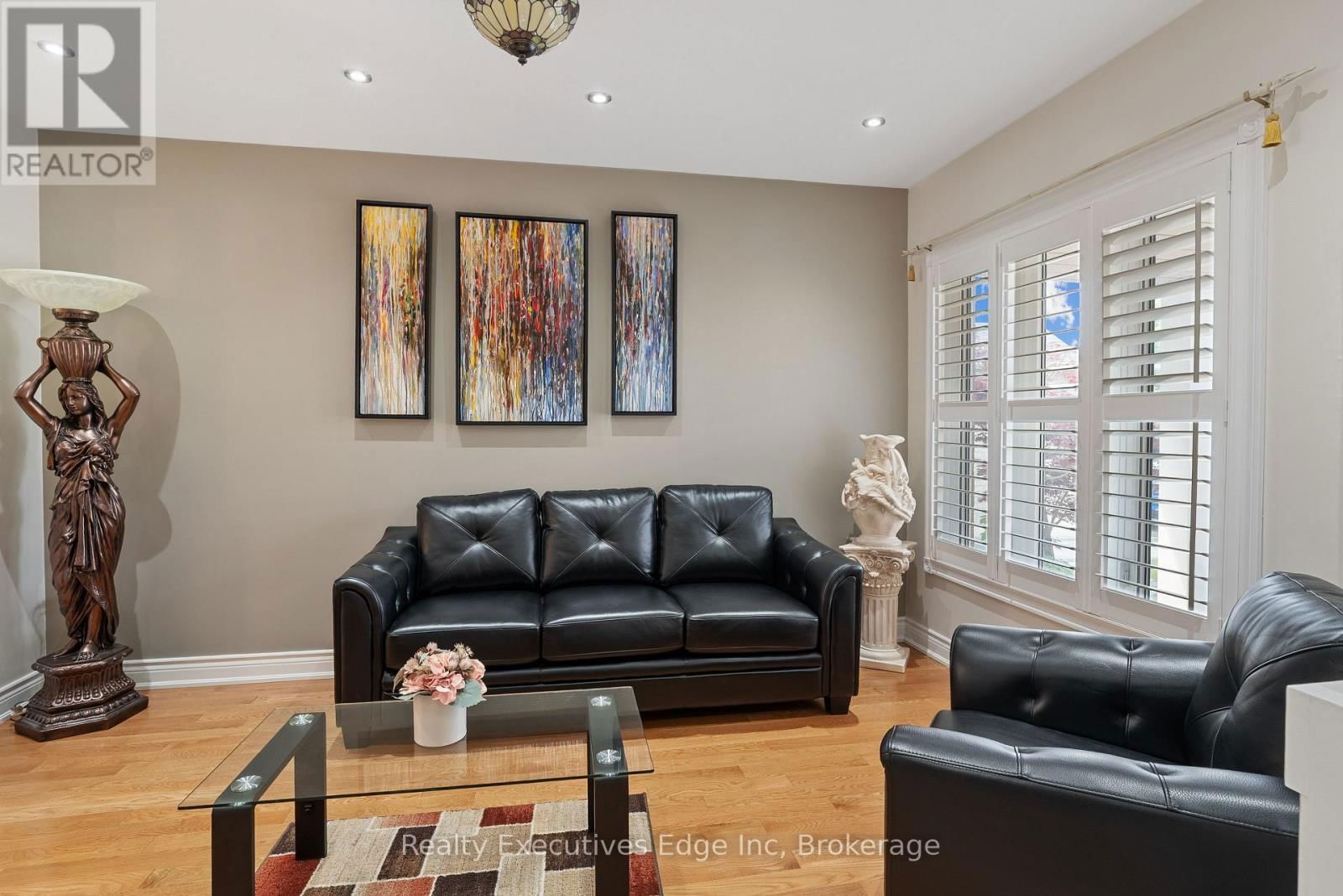 6356 NEWCOMBE DRIVE Image 8