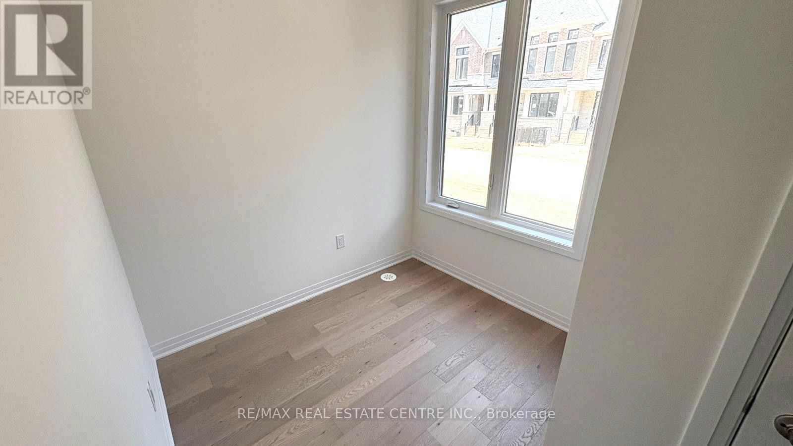 3252 CRYSTAL DRIVE Image 3