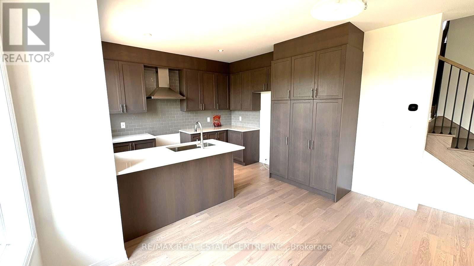 3252 CRYSTAL DRIVE Image 7