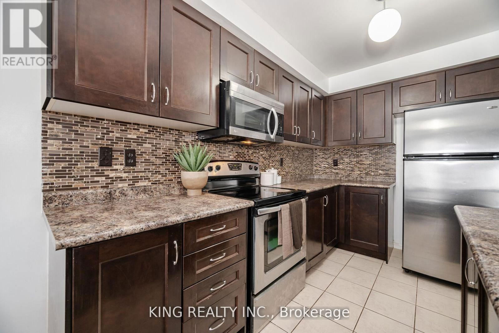 6 NUTWOOD WAY Image 12