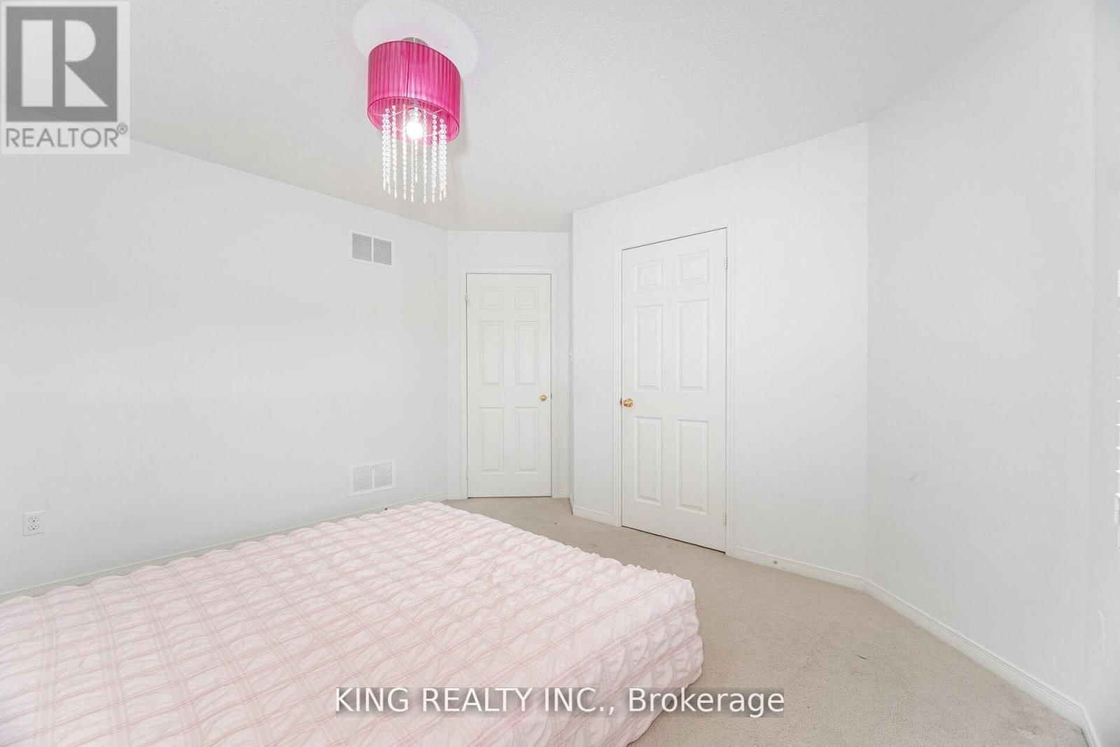 6 NUTWOOD WAY Image 32