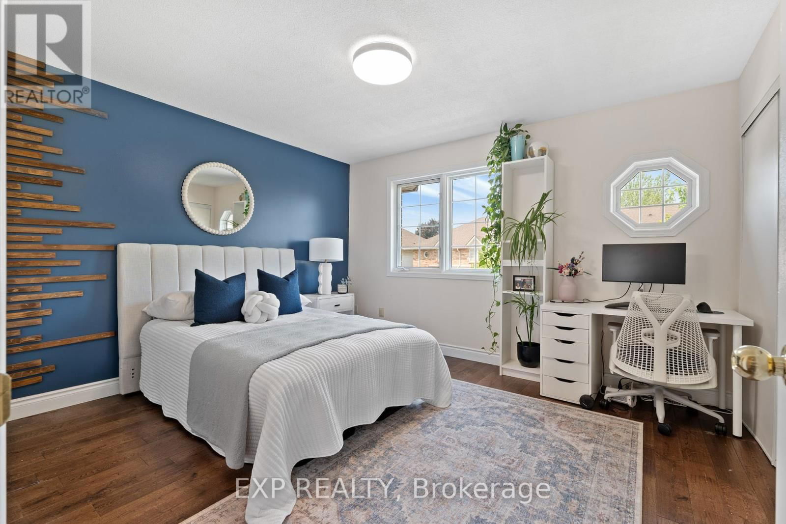 31 - 2025 CLEAVER AVENUE Image 18