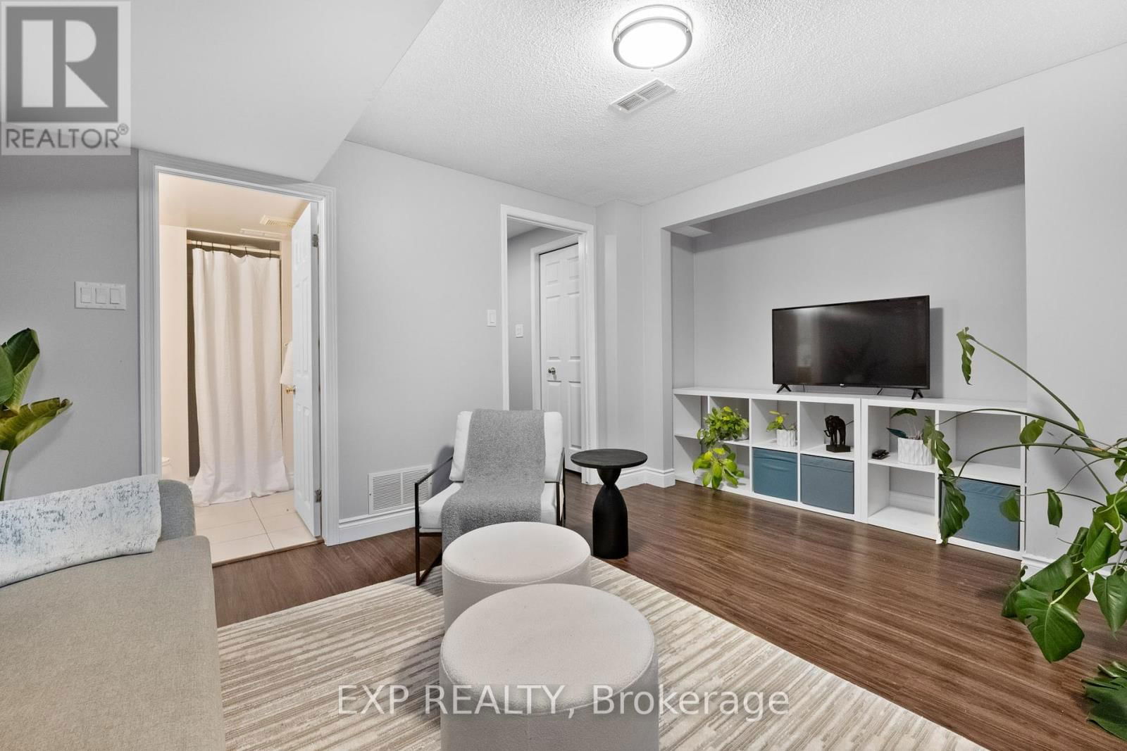 31 - 2025 CLEAVER AVENUE Image 25