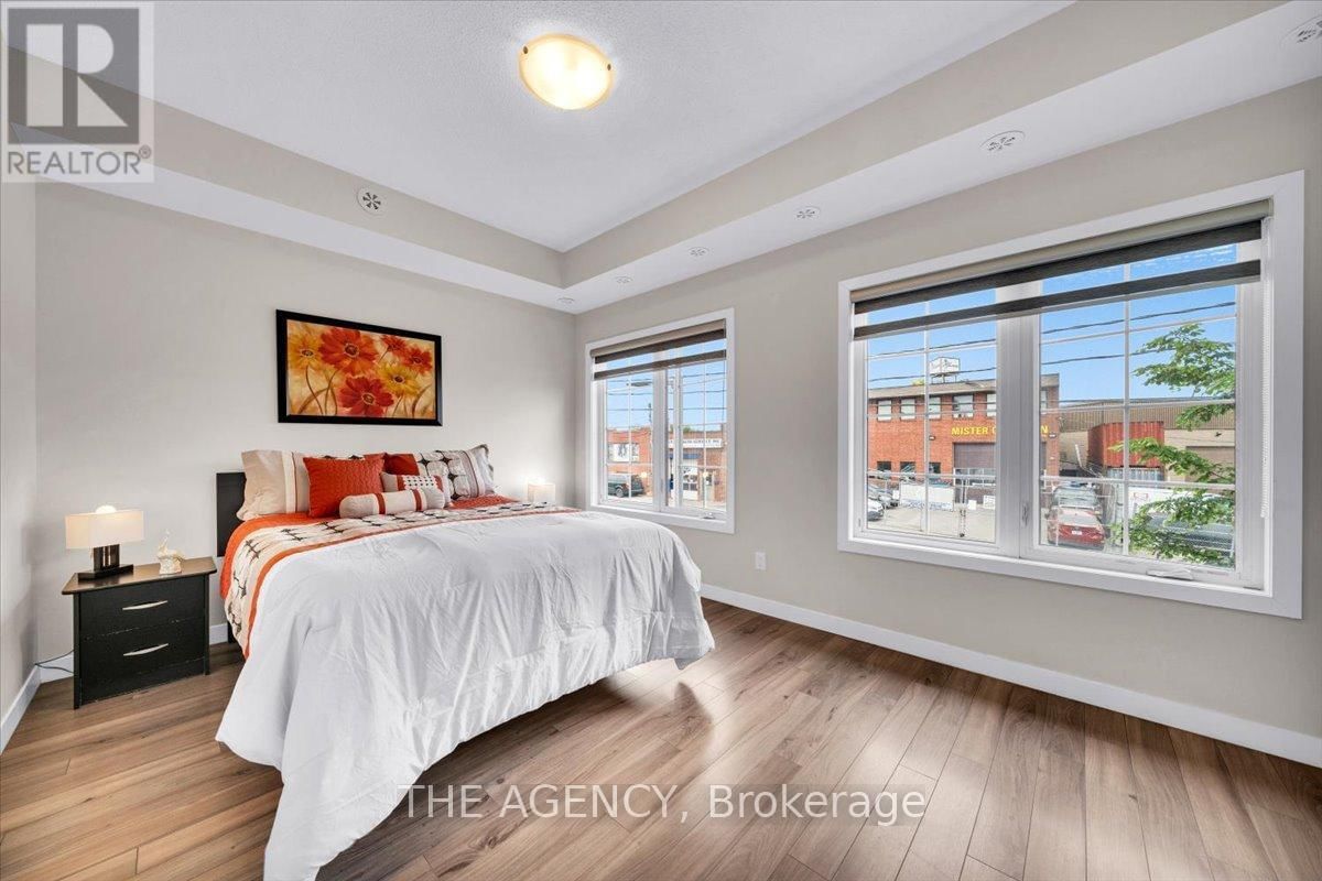 7 FORBES AVENUE Image 22