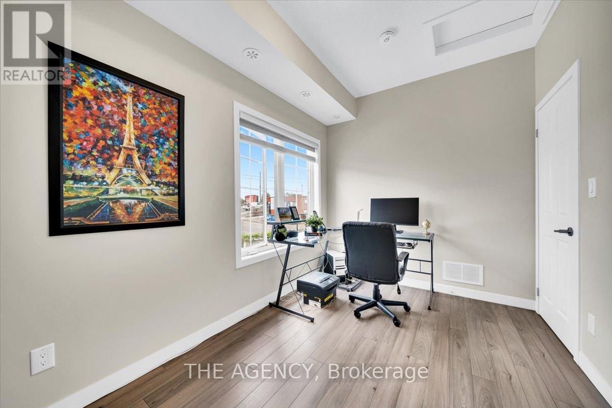 7 FORBES AVENUE Image 27