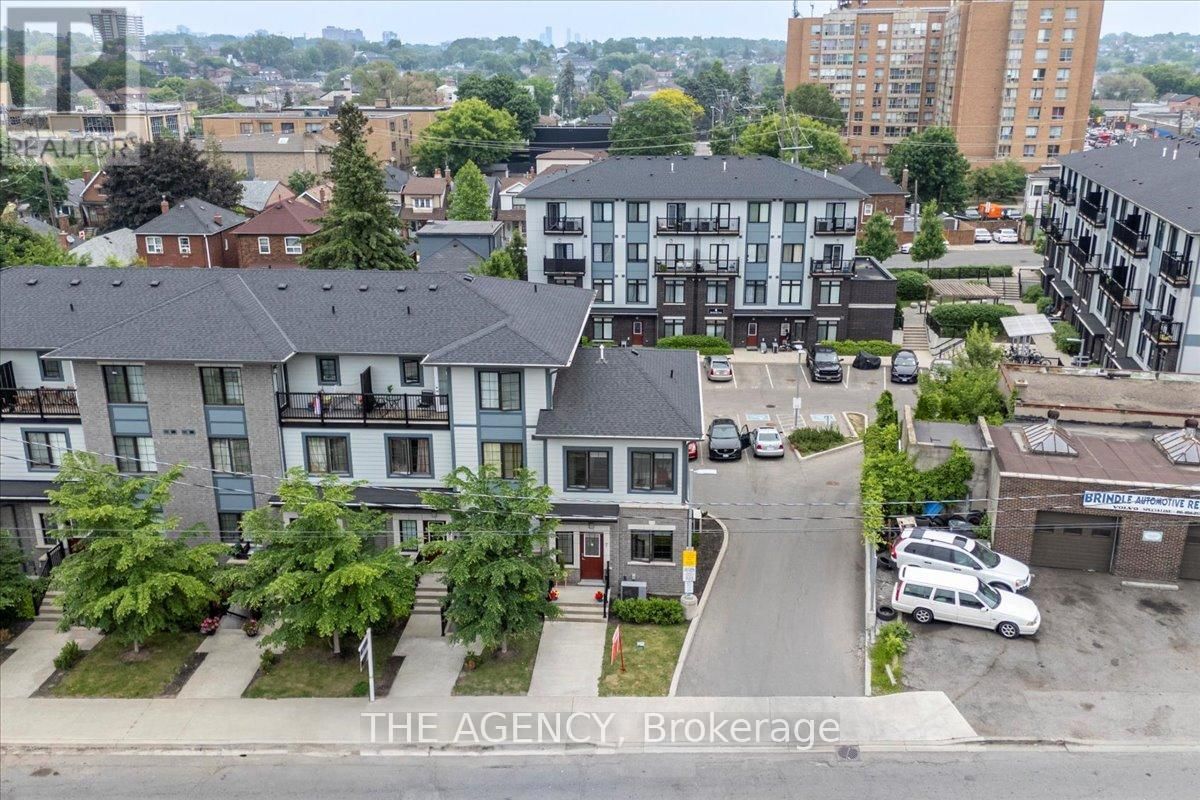 7 FORBES AVENUE Image 31