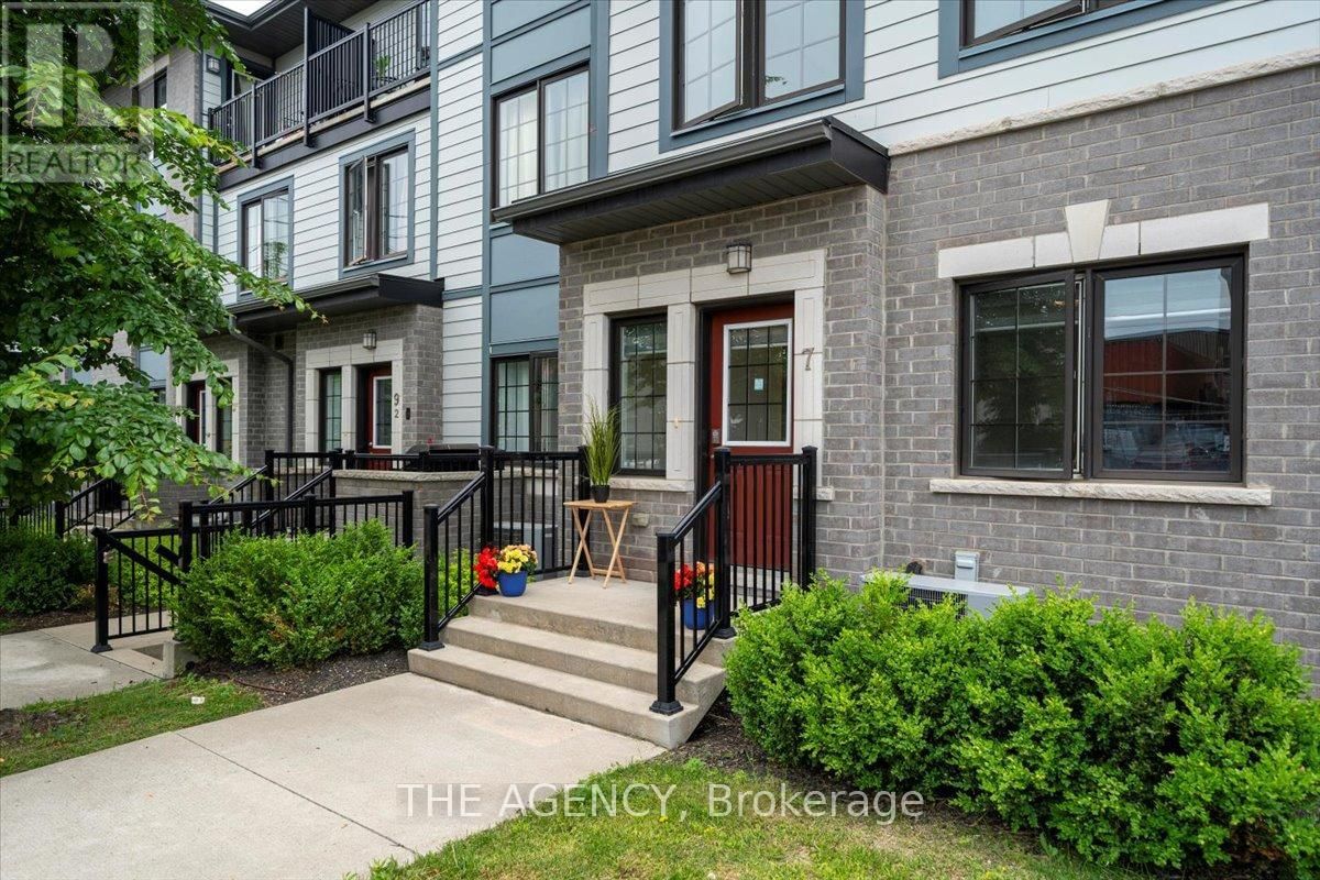 7 FORBES AVENUE Image 6