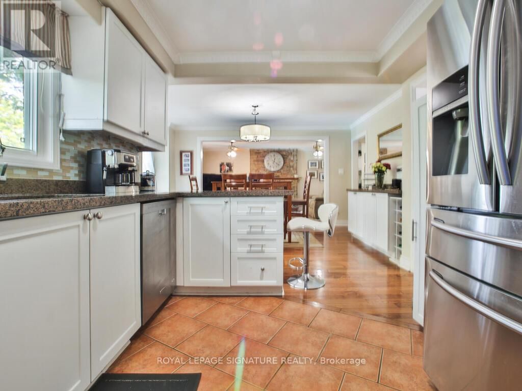 4470 IDLEWILDE CRESCENT Image 14