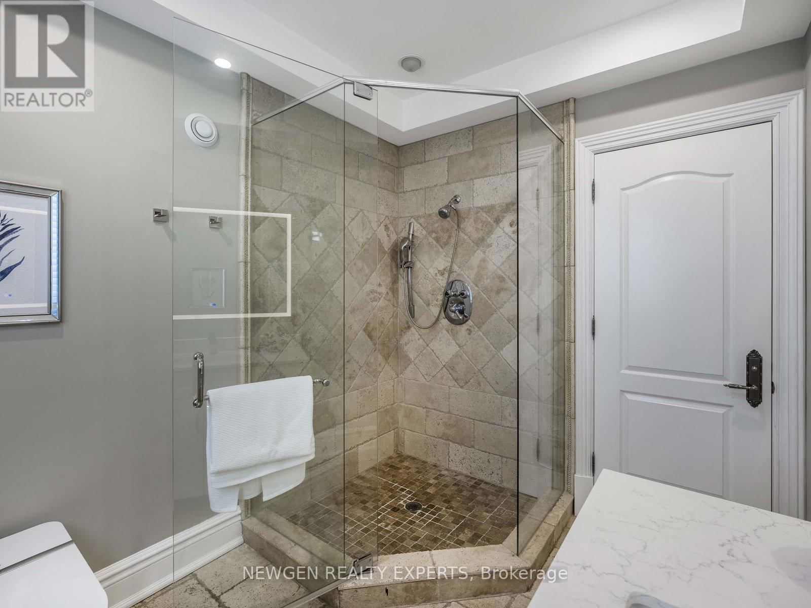 15 ABBITT CRESCENT Image 23