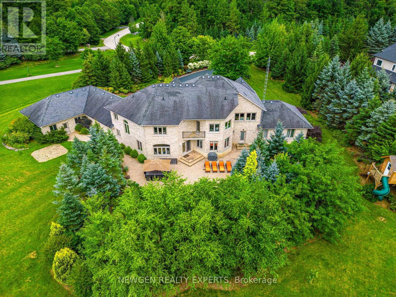 15 ABBITT CRESCENT Image 45