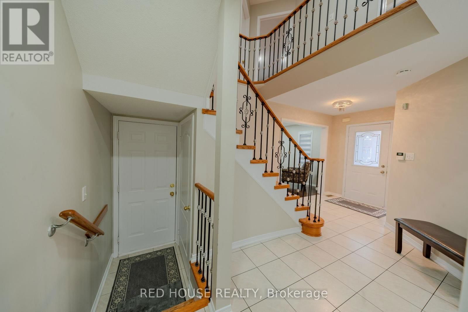 46 PASSFIELD TRAIL Image 14