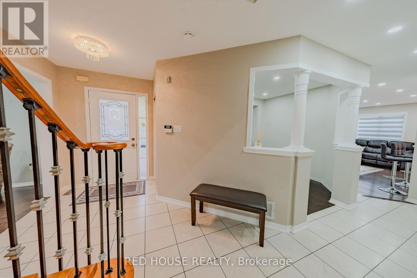 46 PASSFIELD TRAIL Image 15