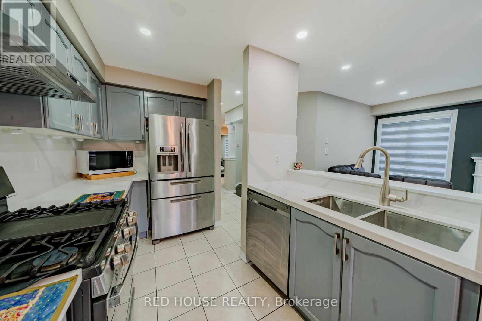 46 PASSFIELD TRAIL Image 30