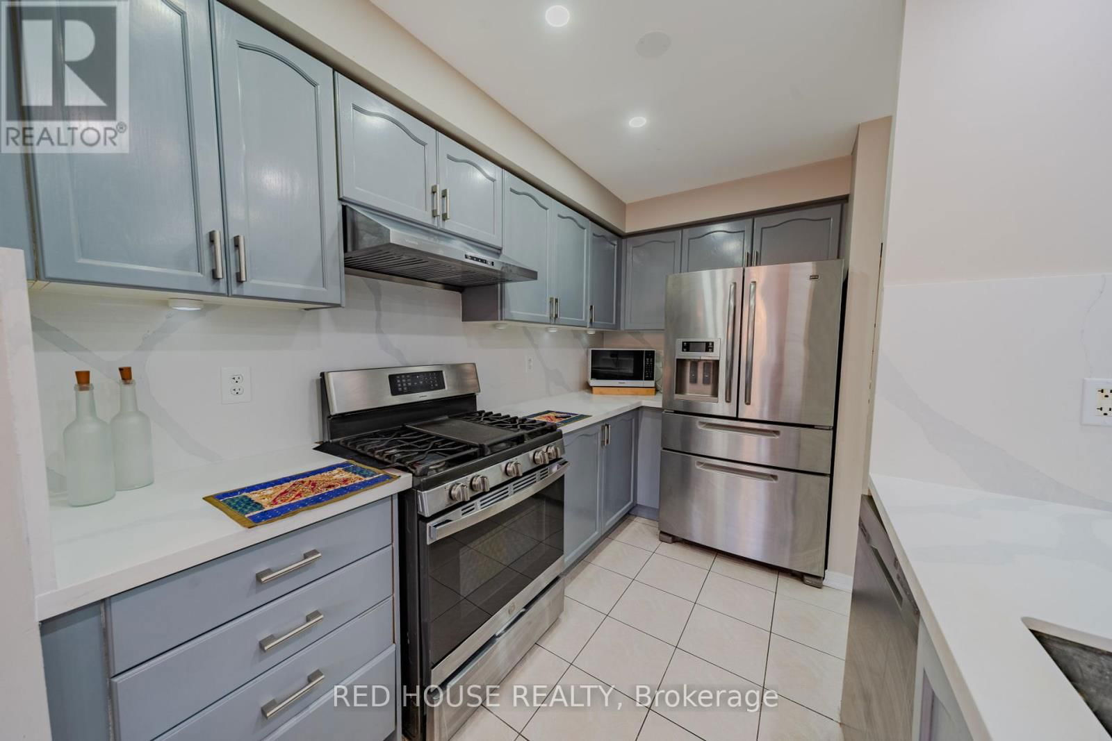 46 PASSFIELD TRAIL Image 31
