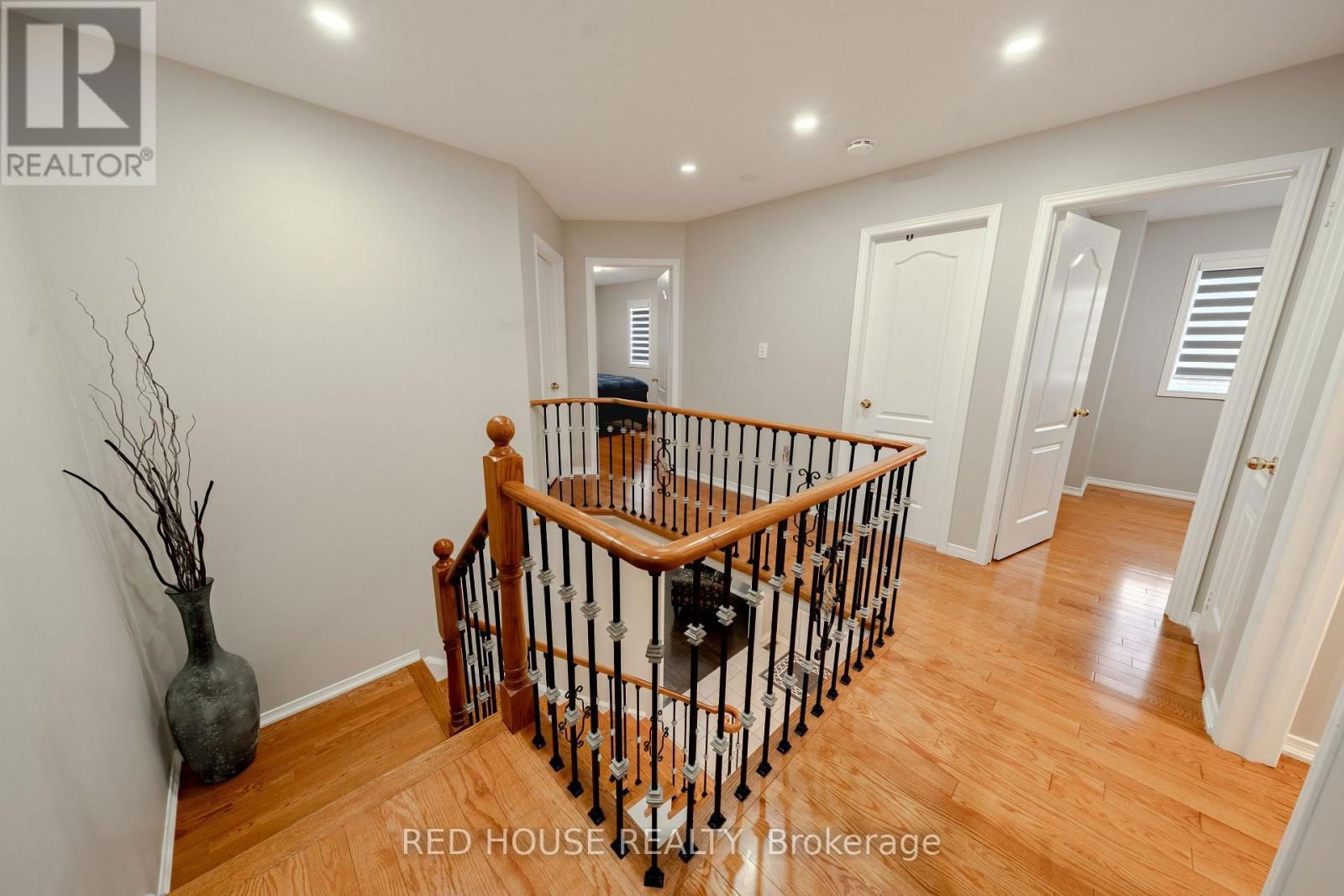 46 PASSFIELD TRAIL Image 35