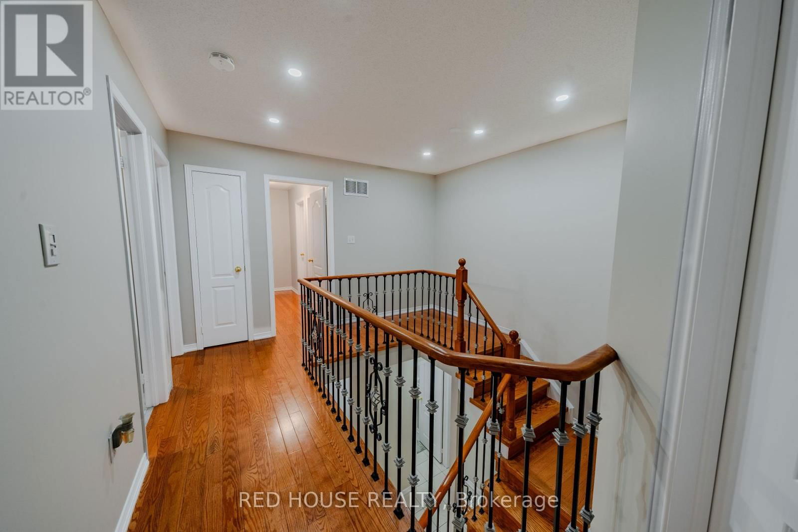 46 PASSFIELD TRAIL Image 36