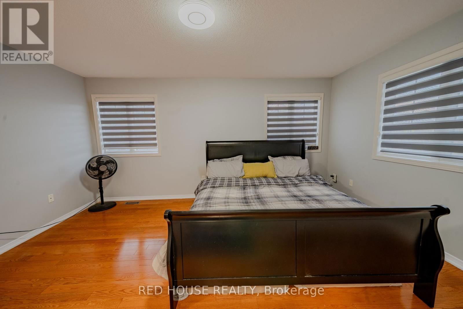 46 PASSFIELD TRAIL Image 45