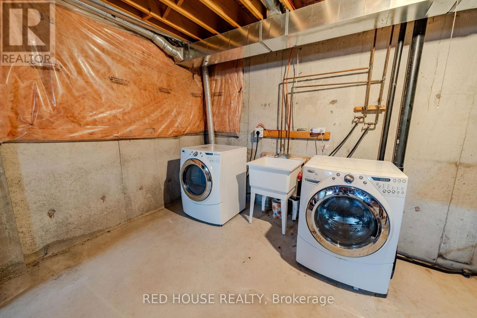 46 PASSFIELD TRAIL Image 48