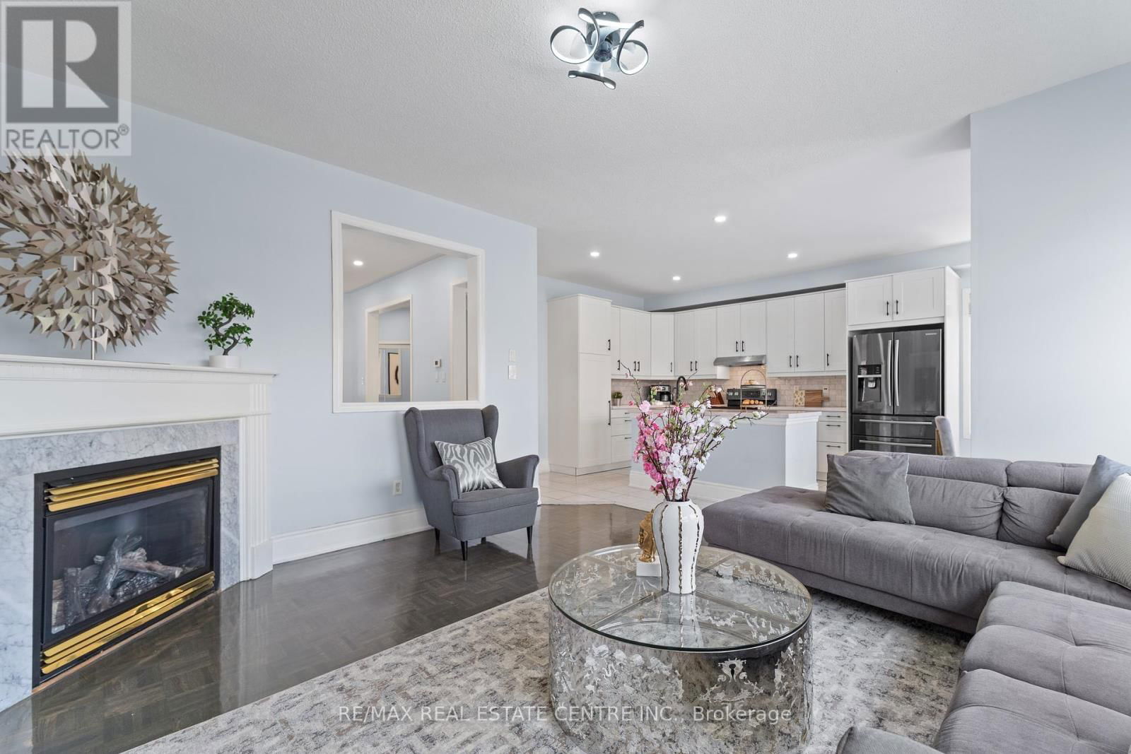 42 ZIA DODDA CRESCENT Image 19
