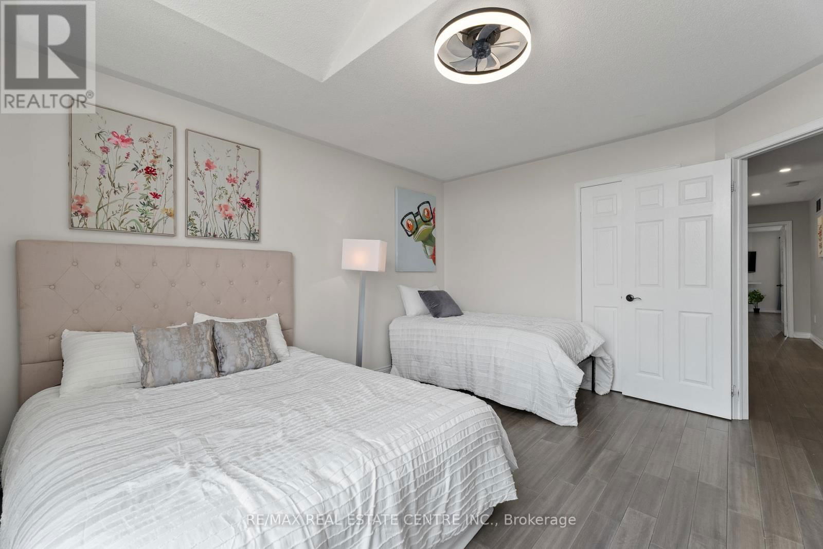 42 ZIA DODDA CRESCENT Image 35