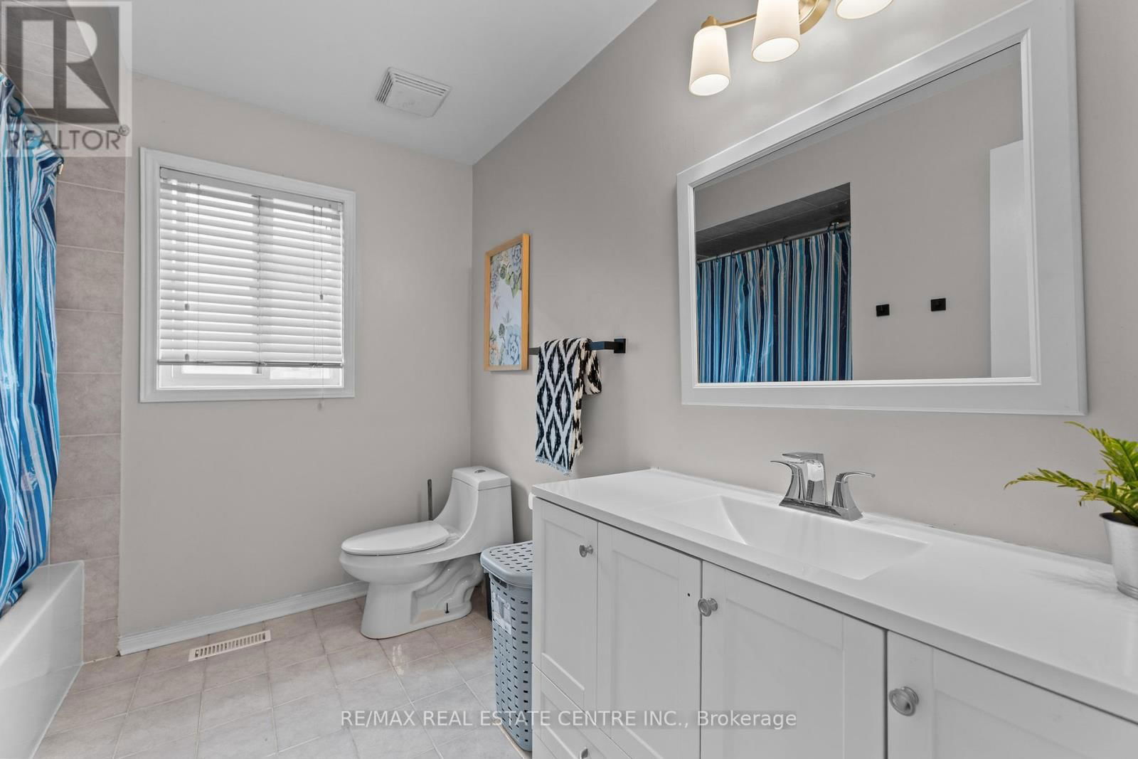 42 ZIA DODDA CRESCENT Image 36