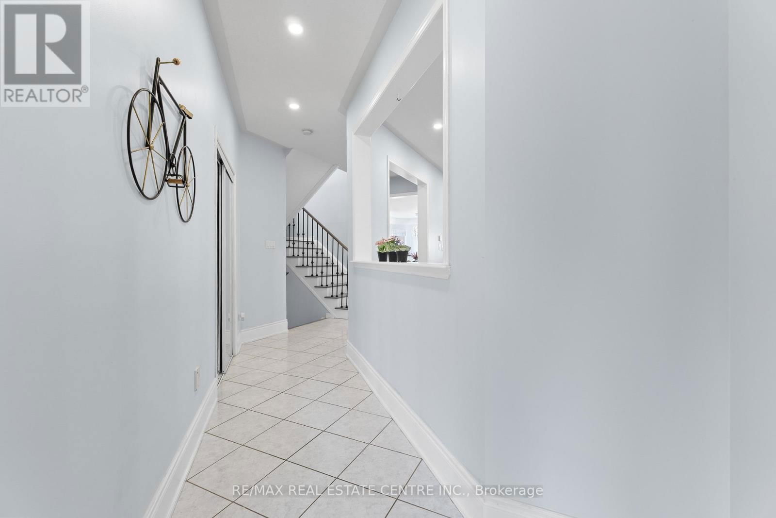 42 ZIA DODDA CRESCENT Image 5