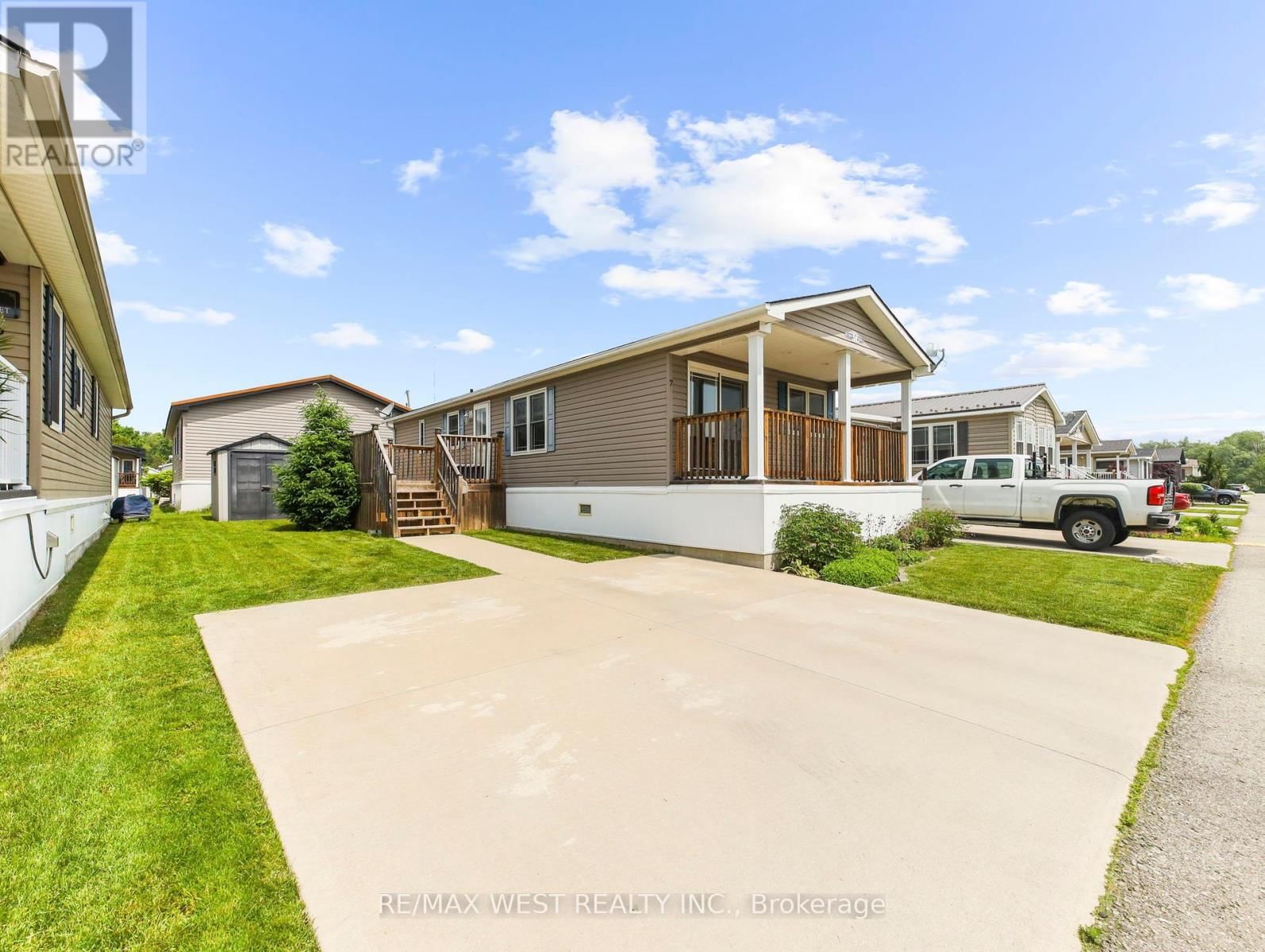 7 Ash - 4449 MILBUROUGH LINE Image 1
