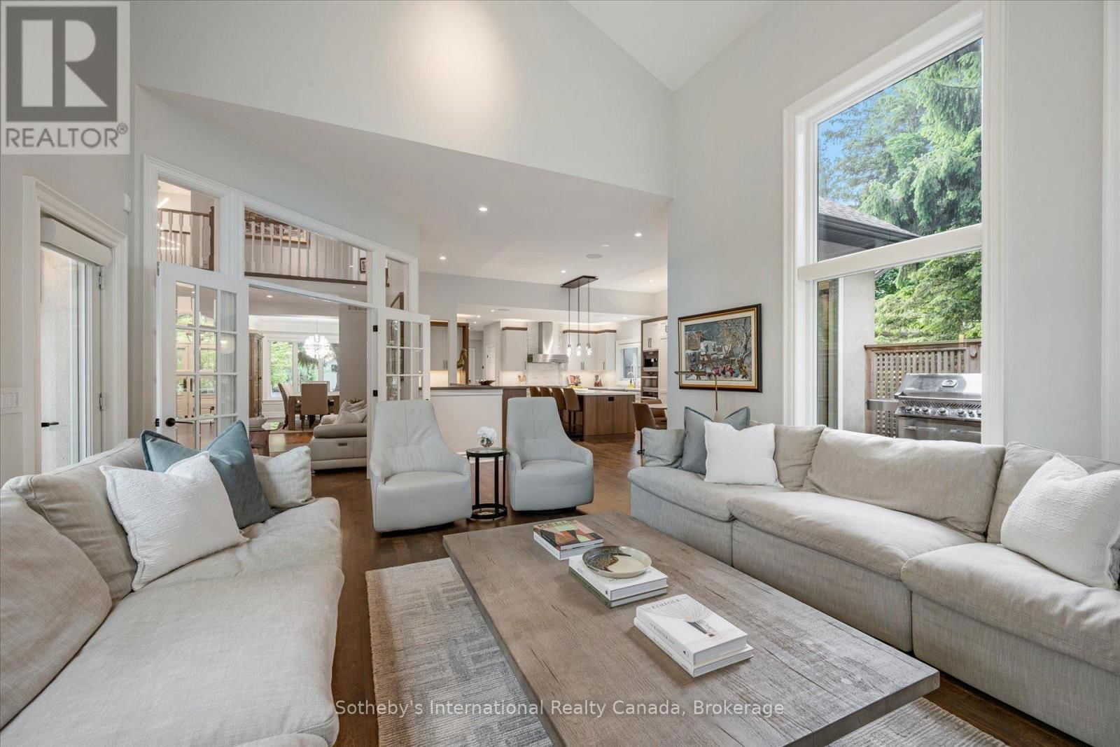 4169 LAKESHORE ROAD Image 12