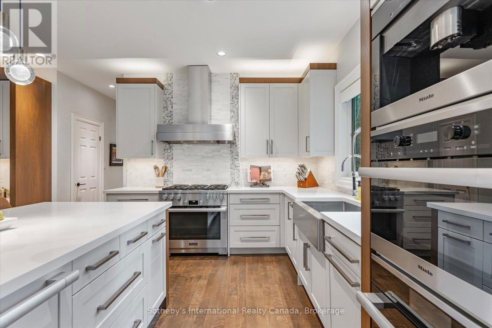 4169 LAKESHORE ROAD Image 14