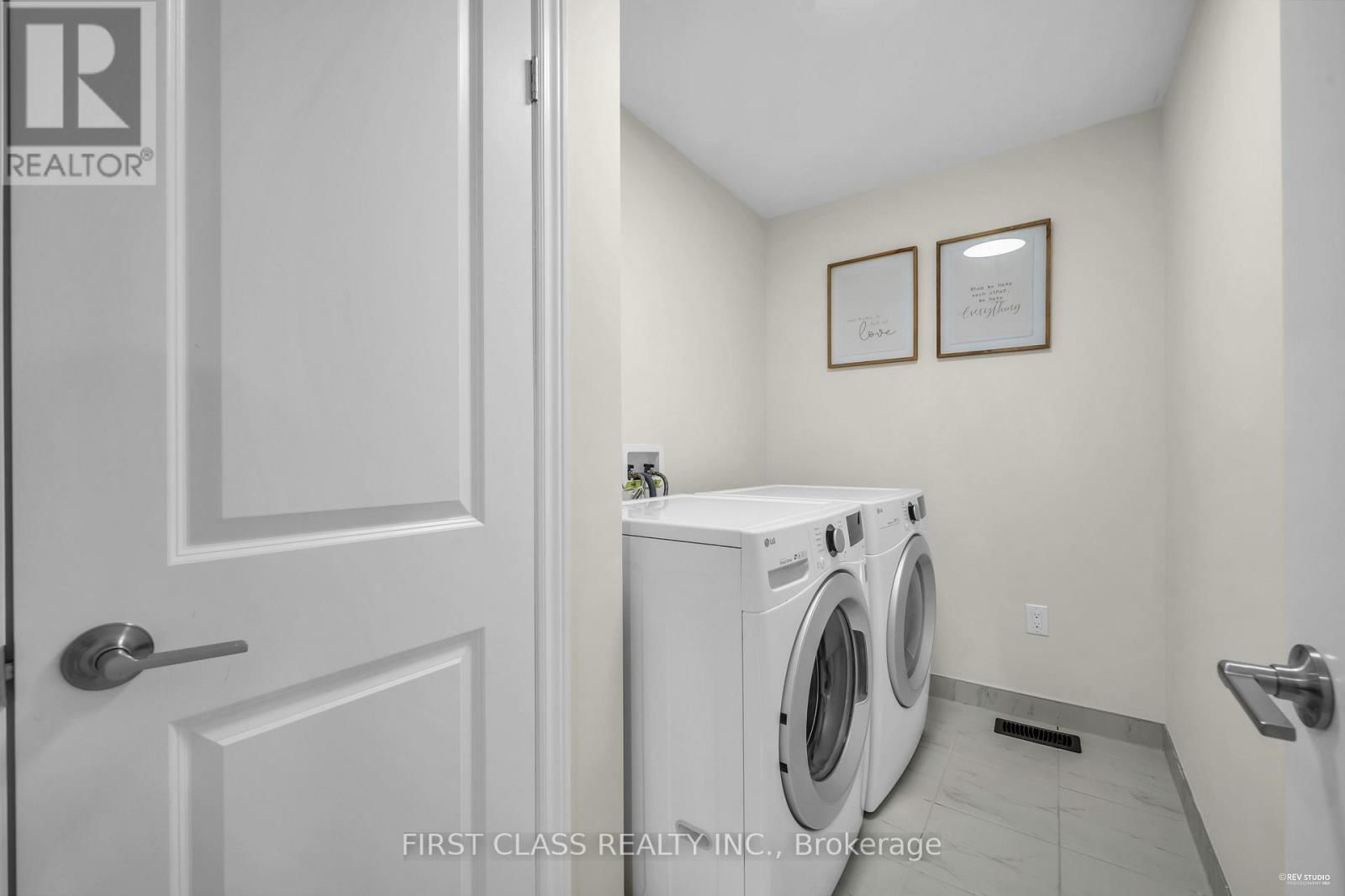 3337 MOCKINGBIRD COMMON STREET Image 32