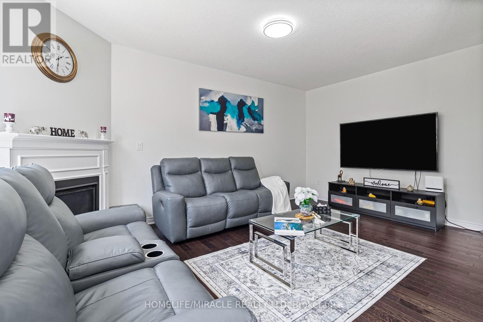 99 BENHURST CRESCENT Image 11