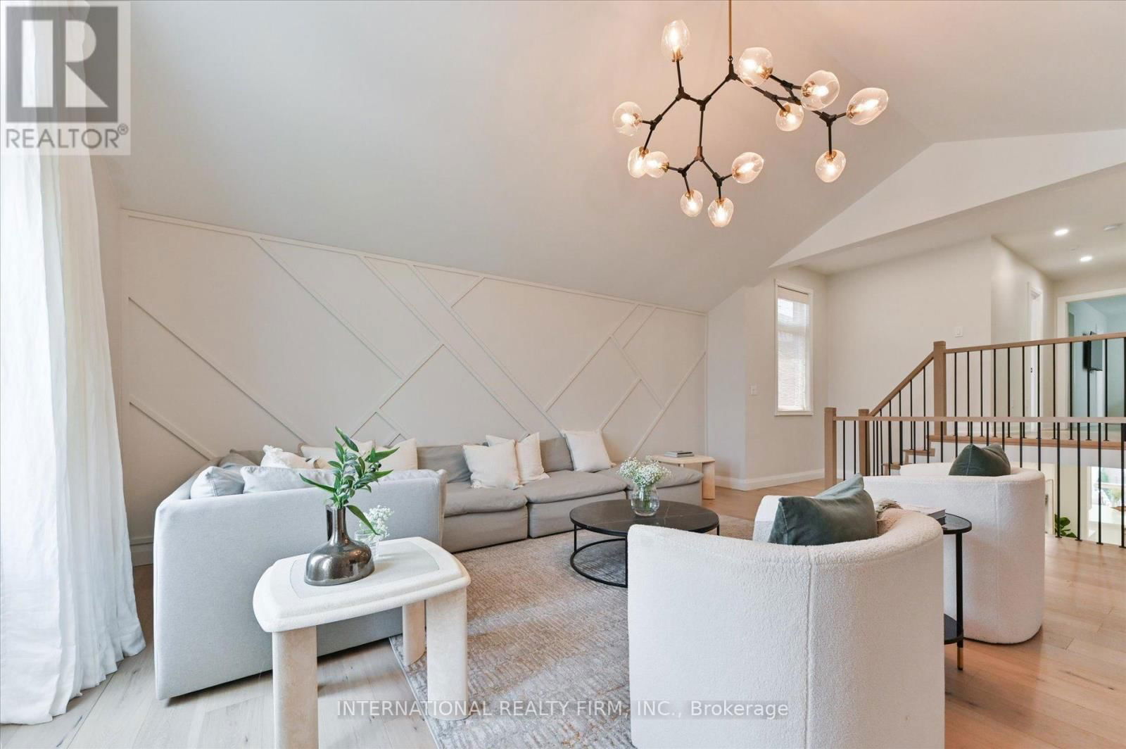 7337 SANDHURST DRIVE Image 11