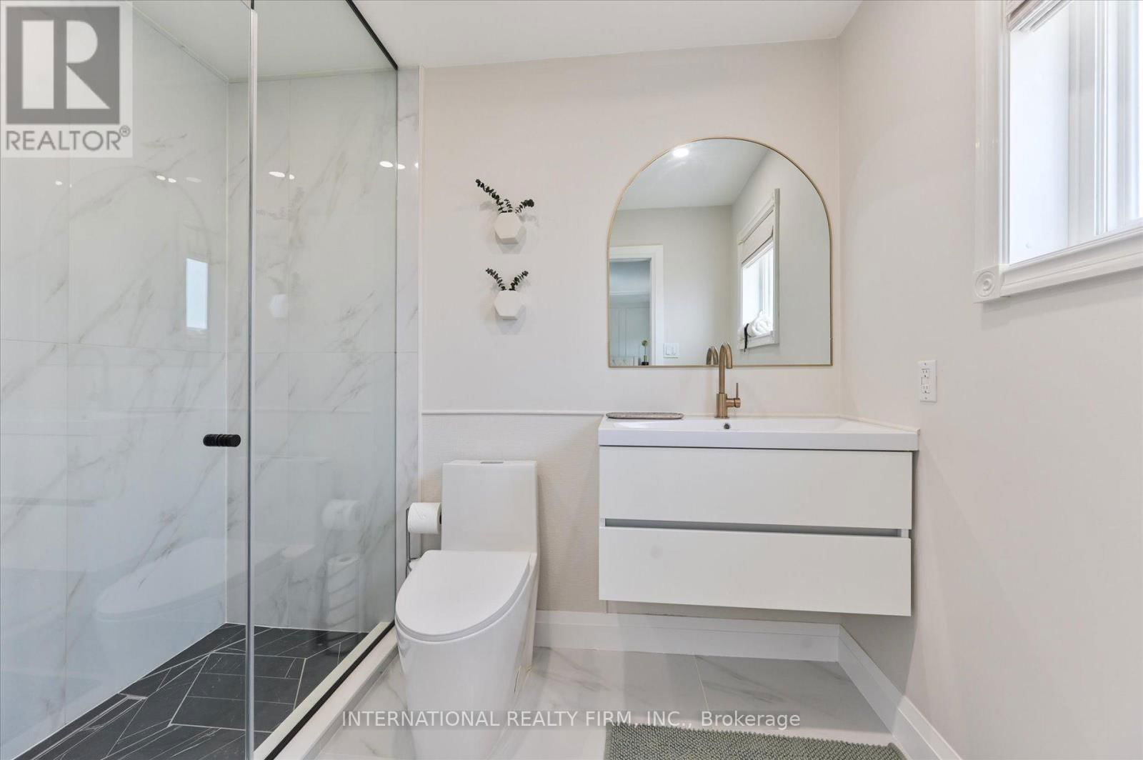 7337 SANDHURST DRIVE Image 15