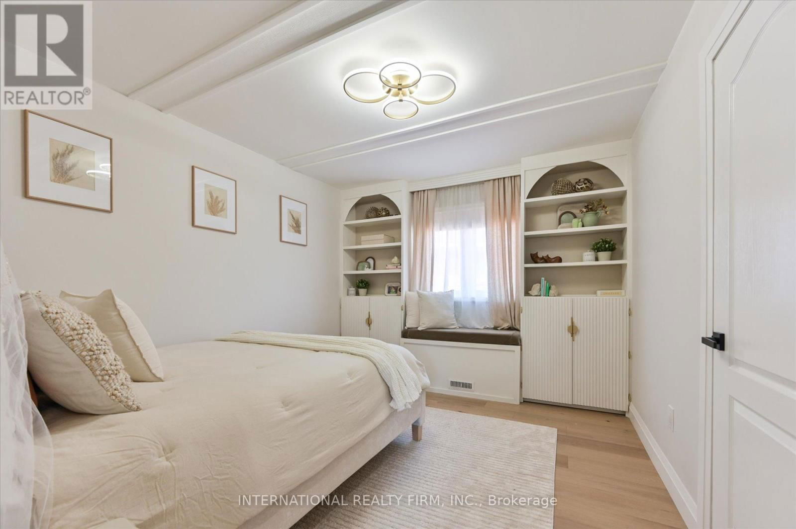 7337 SANDHURST DRIVE Image 16