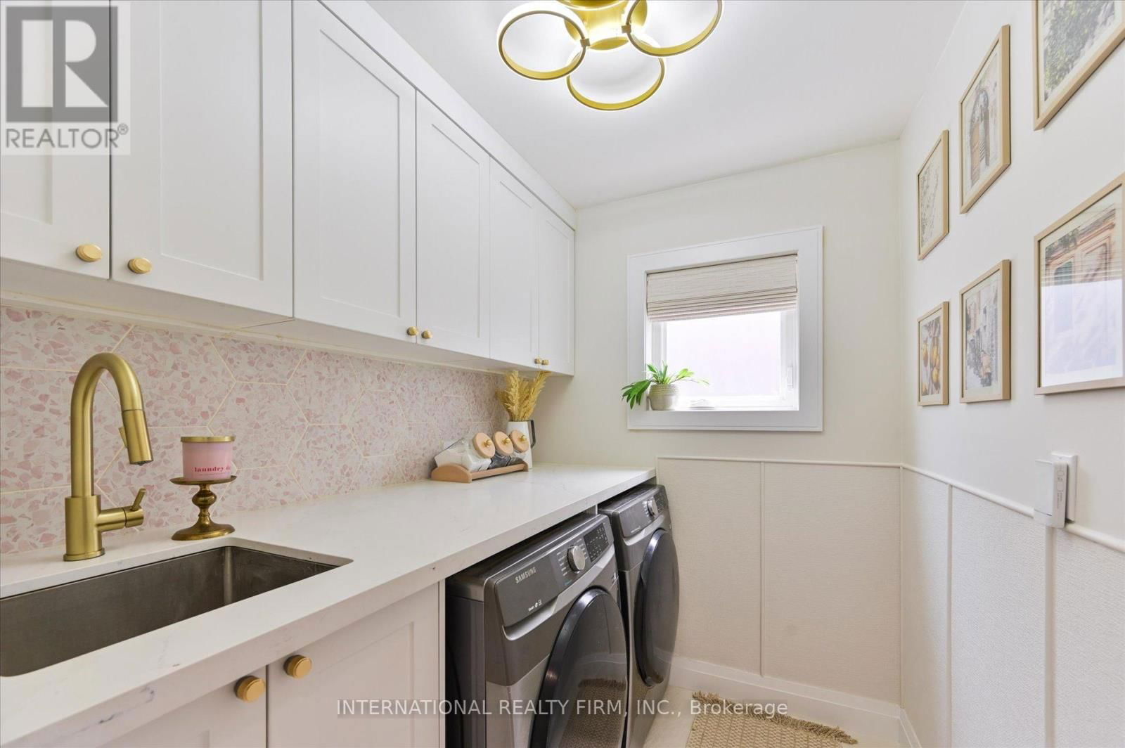 7337 SANDHURST DRIVE Image 9
