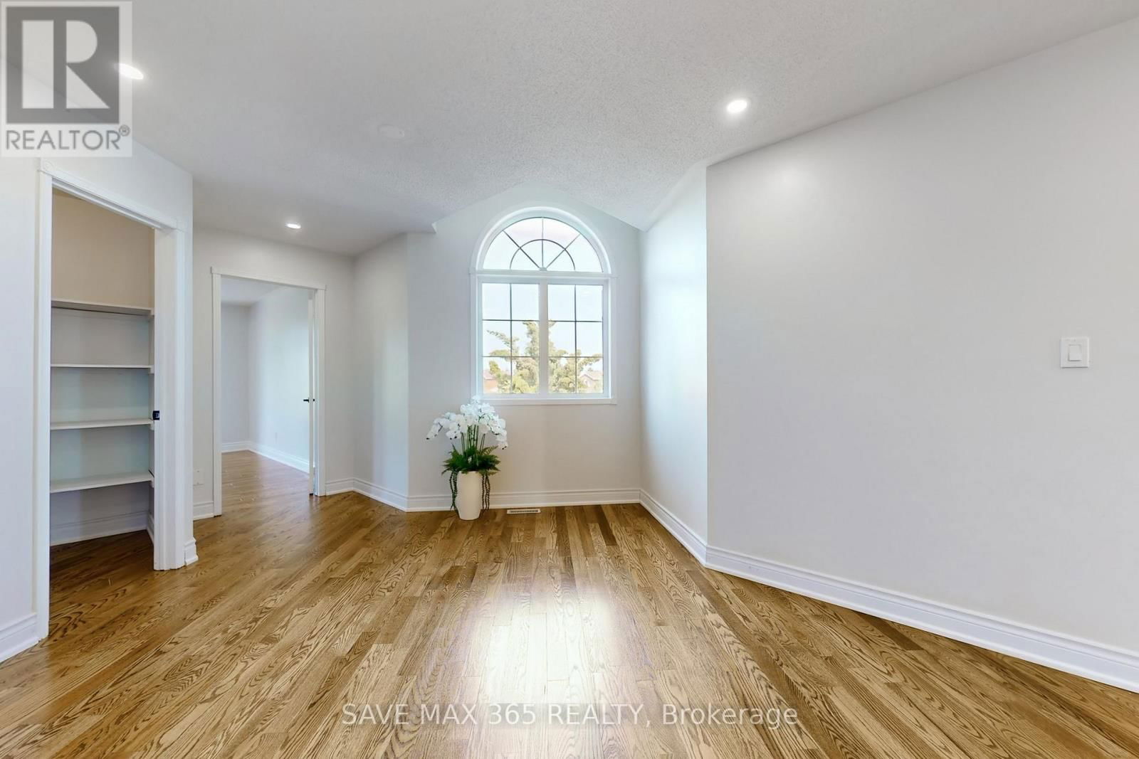 5550 BOLLINGTON DRIVE Image 18
