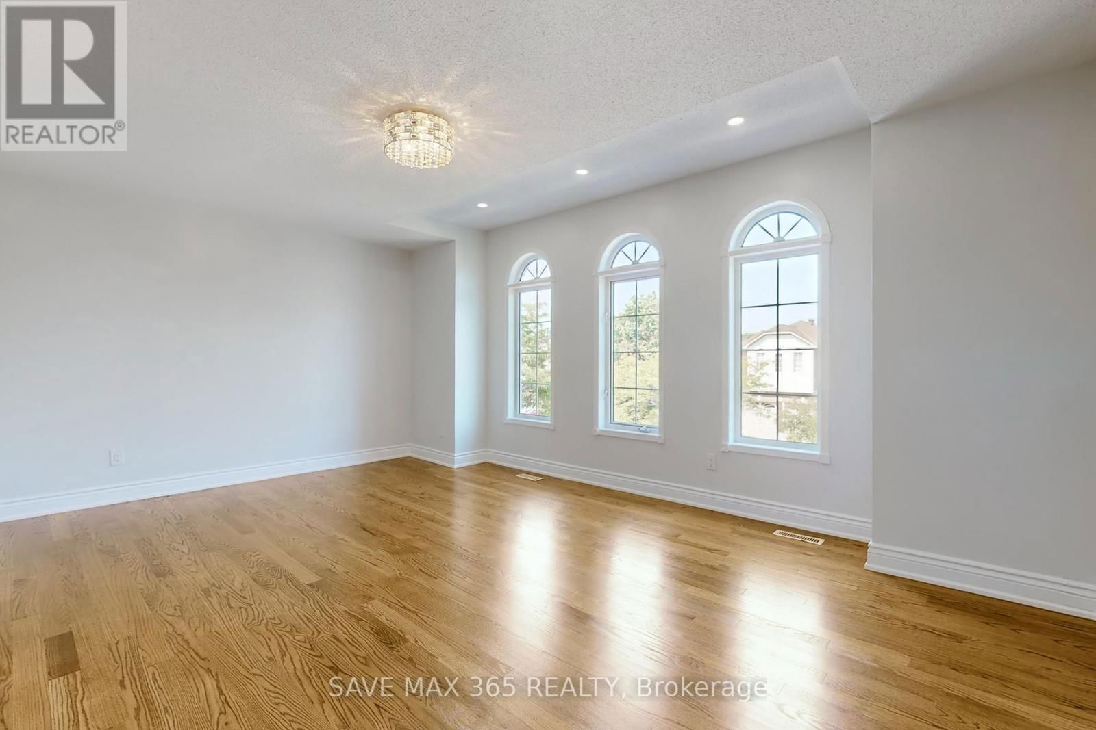5550 BOLLINGTON DRIVE Image 30
