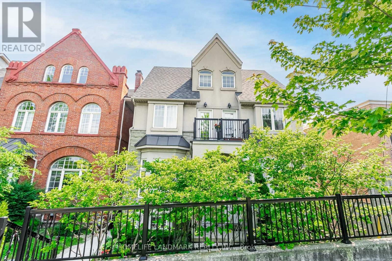523B ROYAL YORK ROAD Image 1